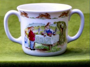 BUNNYKINS PICNIC HUG-A-MUG