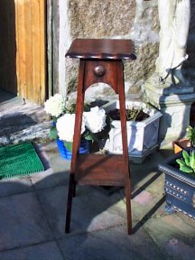 VICTORIAN OAK PLANT STAND